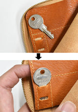 將圖片載入圖庫檢視器 日本國寶級皮革枥木皮革tablet旅行用銀包