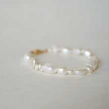 將圖片載入圖庫檢視器 temtem 14KGF 巴洛克珍珠磁吸扣手鍊 MG-B002