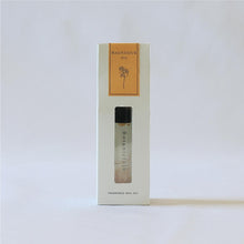 將圖片載入圖庫檢視器 Botanifolk 乾燥花天然指緣油