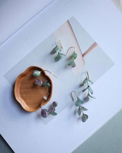 將圖片載入圖庫檢視器 Lueur- AJISAI EARRINGS 11 -greenpurple
