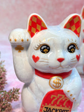 將圖片載入圖庫檢視器 京都百年陶窯招財貓 花結晶 JACKPOT 澳門限定版