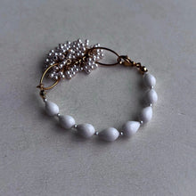 將圖片載入圖庫檢視器 and.cou- bracelet/ 1971's france vintage beads & japan baby pearl beads フリンジの手元飾り