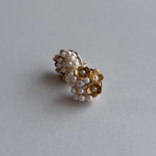 將圖片載入圖庫檢視器 and.cou- ears/ chica/ freshwater pearls & small flower