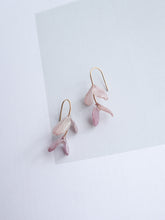 將圖片載入圖庫檢視器 Lueur- AJISAI EARRINGS 11 -lavender