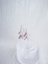 將圖片載入圖庫檢視器 Lueur- AJISAI EARRINGS 11 -lavender