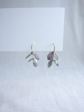 將圖片載入圖庫檢視器 Lueur- AJISAI EARRINGS 11 -greenpurple