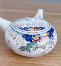 將圖片載入圖庫檢視器 賞美堂有田燒 急須茶壺 春秋文 S-3034/ S-1720