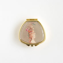 將圖片載入圖庫檢視器 ANDREA GARLAND 英國香氣護唇膏指緣油 讓他們吃蛋糕