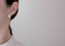 將圖片載入圖庫檢視器 nimelt- ears/ small square nuance white × karen silver