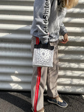 將圖片載入圖庫檢視器 KNT365 Co-Knitty- Paisley White可摺疊針織百褶手提袋