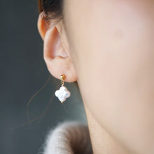 將圖片載入圖庫檢視器 temtem 14KGF花珍珠耳環 14E080