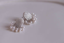 將圖片載入圖庫檢視器 nimelt- ears/ pearl fringe silver