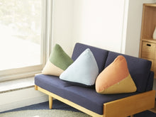 將圖片載入圖庫檢視器 京都嵐山Platz三角粽形布團