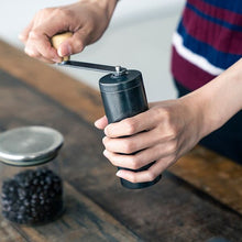 將圖片載入圖庫檢視器 青芳製作所 Black Vintage系列不銹鋼手動咖啡磨豆機
