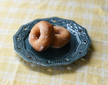 將圖片載入圖庫檢視器 STUDIO M' - Crochet蕾絲壓紋圓盤19cm