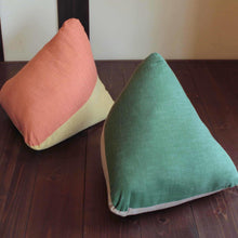 將圖片載入圖庫檢視器 京都嵐山Platz三角粽形布團