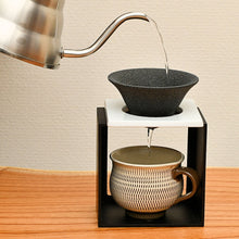 將圖片載入圖庫檢視器 39arita免濾紙有田燒円錐形濾杯3件套裝 (含木托架)