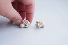 將圖片載入圖庫檢視器 accessory.Nui- earrings Riverstone / no1

