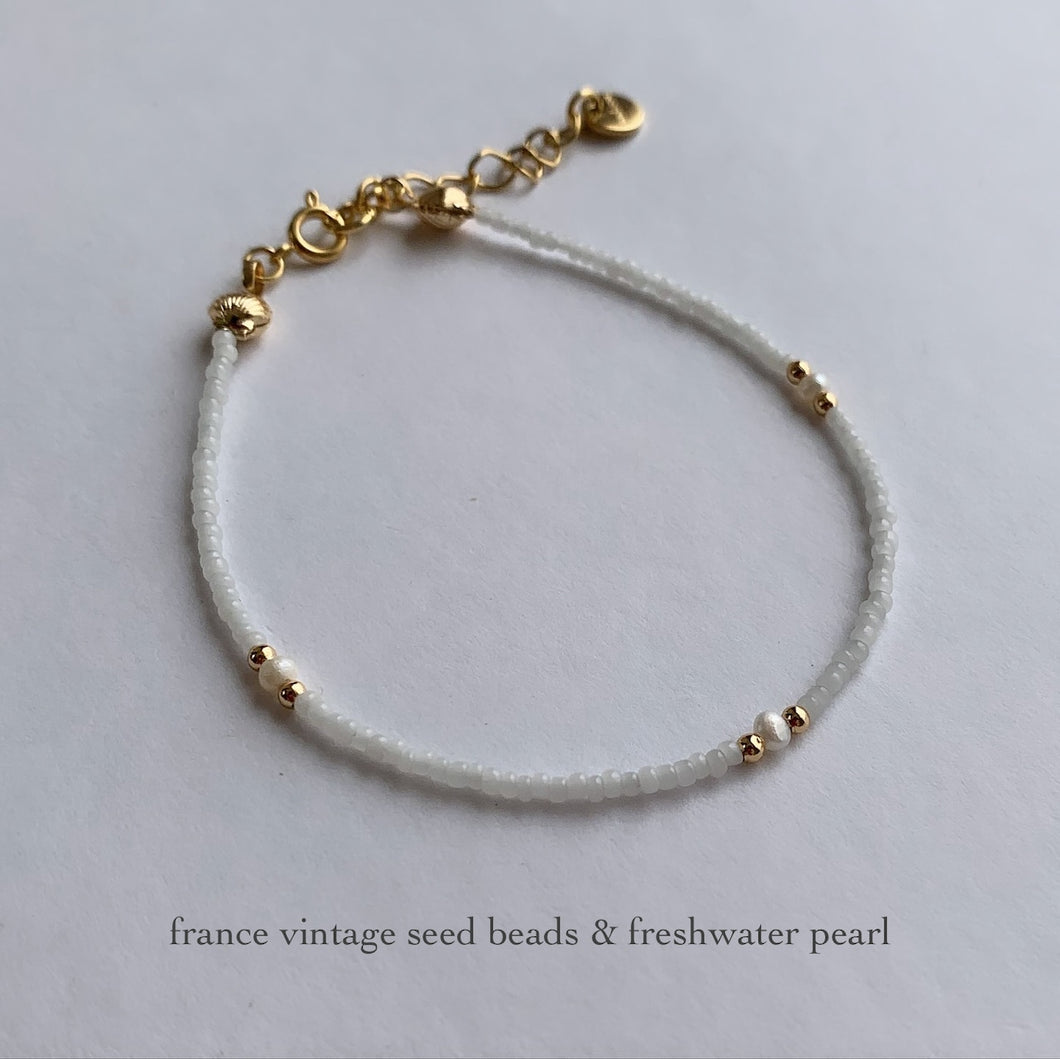 and.cou- bracelet/ kurara/ france vintage seed beads