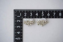 將圖片載入圖庫檢視器 sheep.accessory｜Earrings｜KAKERA Keshi珍珠 x 銀色米珠
