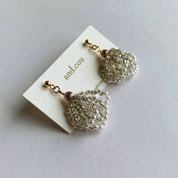 and.cou- ears/ kurara/ czech vintage silver tube beads