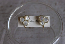 將圖片載入圖庫檢視器 nimelt- ears/ triangle mother of pearl silver
