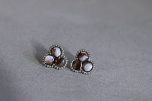 將圖片載入圖庫檢視器 nimelt- ears/ triangle brown mother of pearl
