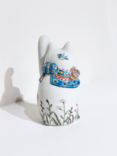 將圖片載入圖庫檢視器 日本製 九谷燒招財貓 花畑
高13.5cm
