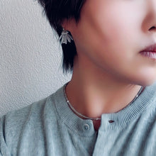 將圖片載入圖庫檢視器 and.cou- ears/ ritsu one/czech vintage silver tube beads
