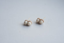 將圖片載入圖庫檢視器 accessory.Nui- earrings riverstone / no4
