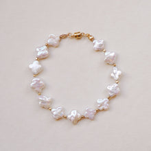 將圖片載入圖庫檢視器 temtem 14KGF 磁吸花形珍珠手鏈 MG-B013
