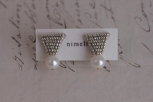 將圖片載入圖庫檢視器 nimelt- ears/ glint pearl
