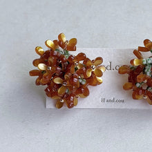 將圖片載入圖庫檢視器 and.cou- ears/ baby sisi【金木犀】/vintage Beads &amp; flower beads
