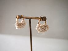 將圖片載入圖庫檢視器 sheep.accessory｜Earrings｜Tawawa 白色米珠圈狀耳環 mini
