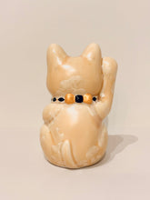 將圖片載入圖庫檢視器 京燒花結晶招財貓14cm- 黃身黑字千萬兩
