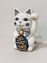 將圖片載入圖庫檢視器 京燒染付招財貓14cm- 山茶花千萬兩
