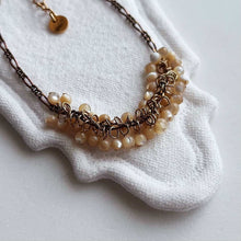 將圖片載入圖庫檢視器 and.cou- bracelet/ vintage chain &amp; mother of pearl
