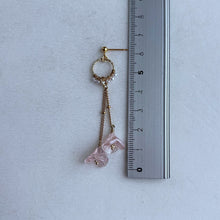 將圖片載入圖庫檢視器 and.cou- ears/ suzu/vintage czech beads &amp; baby pearl beads pink

