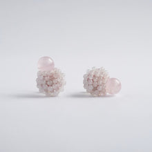 將圖片載入圖庫檢視器 accessory.Nui- earrings Rose quartz / no1
