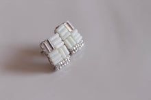 將圖片載入圖庫檢視器 nimelt- ears/ small square nuance white × karen silver
