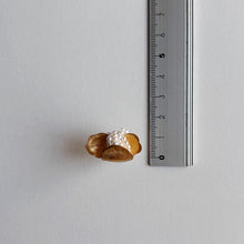 將圖片載入圖庫檢視器 and.cou- ears/ rico/ brass flowers and vintage beads
